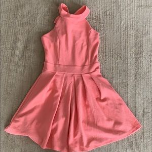 Cute cocktail / party dress !